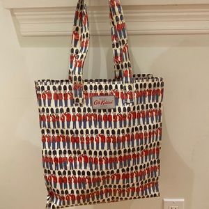 WOMEN’S English Guard Bag